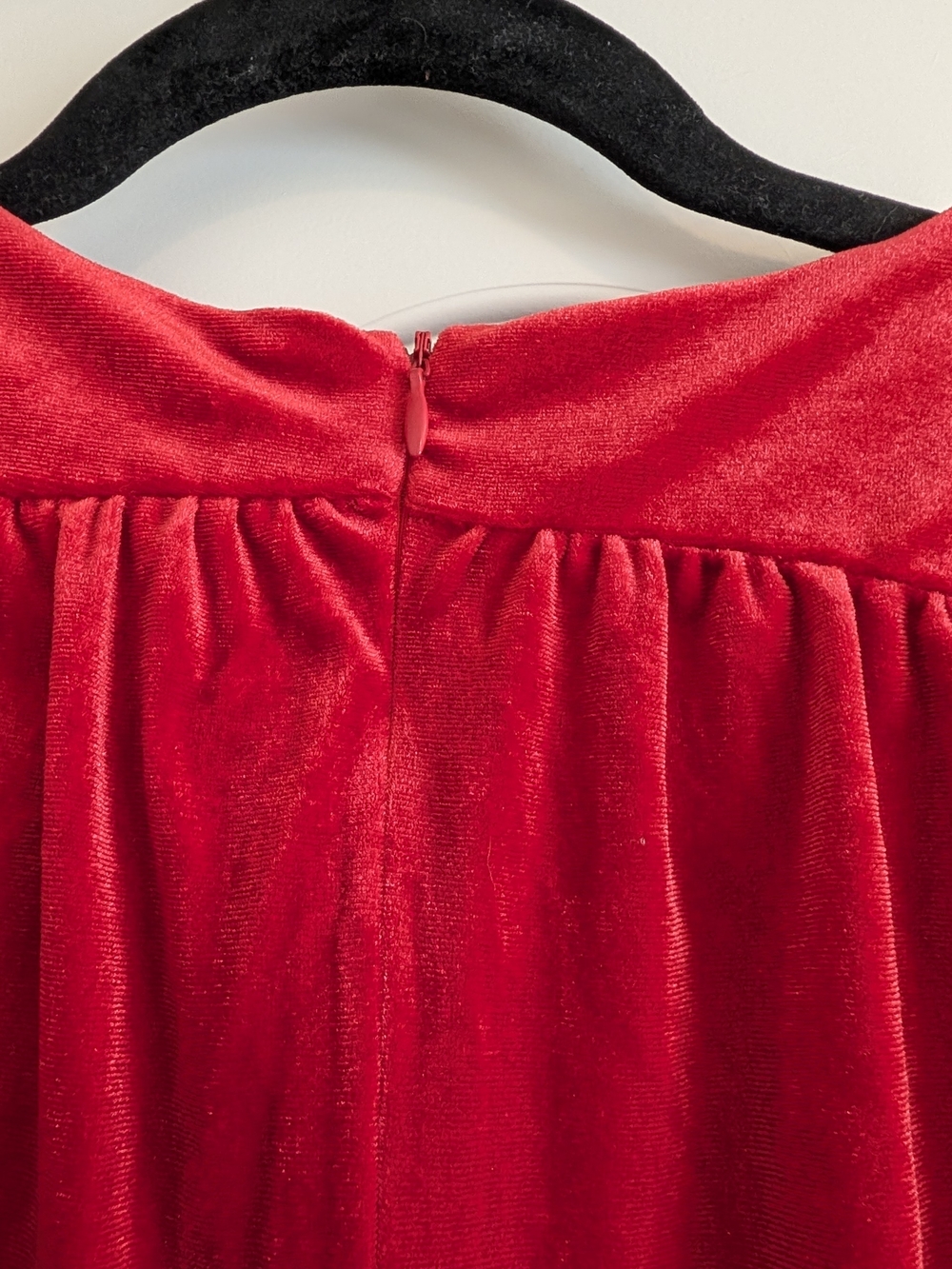 Hollywoodland Red Velvet Fifth Avenue Wrap Wiggle Dress Faux Fur Trim V Neck L - Picture 7 of 7